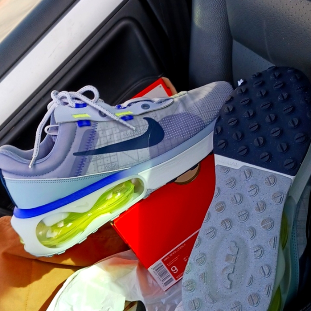 Brand new Nike Air Max size 9